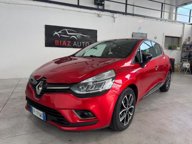 RENAULT Clio dCi 8V 90CV EDC Start&Stop 5 porte Energy Intens rif. 24093775