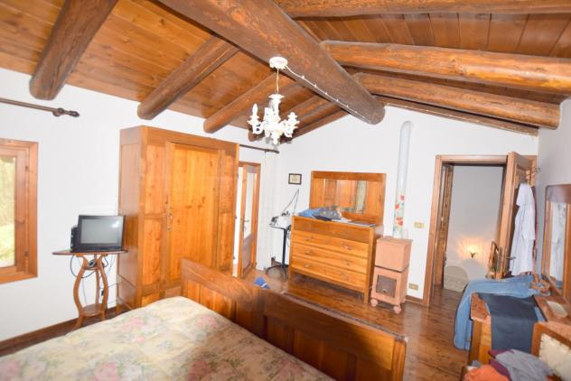 CASA INDIPENDENTE di 3 vani e di 140 mq (CAVASO DEL TOMBA) rif. H54_6 - Foto 11