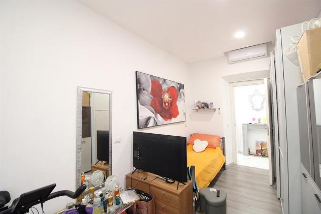 Porzione di corte di 3 locali e servizi - Foto 12