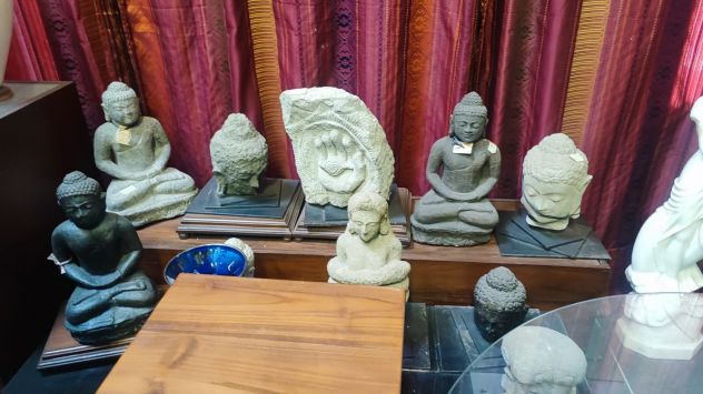 VENDO GRANDE STOCK DI MOBILI, STATUE, OGGETTI, QUADRI, LAMPADARI - Foto 6