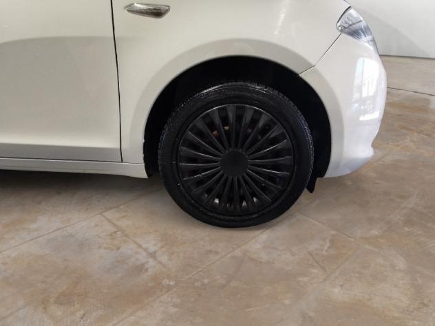 Lancia Ypsilon Ypsilon 1.2 8v Elefantino ecochic Gpl 69cv - Foto 8