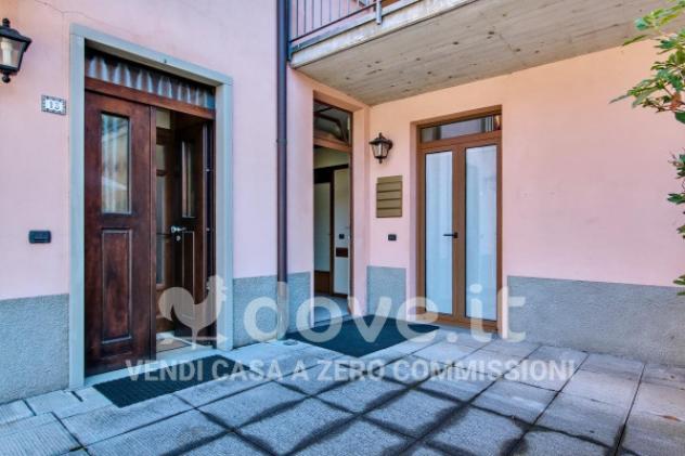 Casa indipendente di 394 m² con più di 5 locali e box auto doppio in vendita a Casnigo - Foto 4