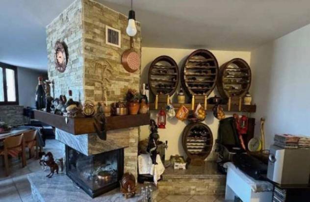Immobile in asta di 190 m², box auto doppio in vendita a Marnate - Foto 9