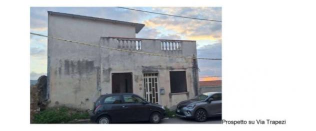 Immobile in asta di 147 m² con più di 5 locali e box auto in vendita a Reggiolo - Foto 2