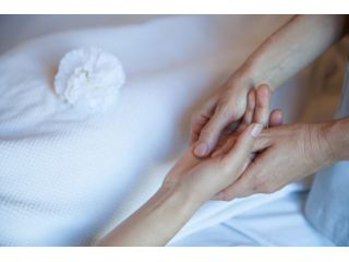 Massaggi - benessere Livorno - Operatrice olistica, Massaggiatrice professionale Tel:3793605866