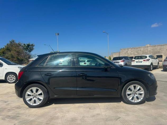 Audi A1 1.6 tdi Attraction 90cv - Foto 7