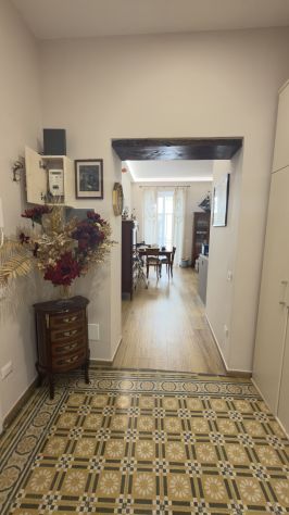 ELEGENTE APPARTAMENTO NEL CENTRO STORICO DI SALERNO - Foto 3