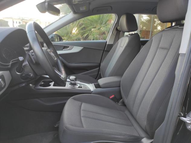 Audi A4 Avant 30 TDI/136 CV S tronic Business - Foto 10