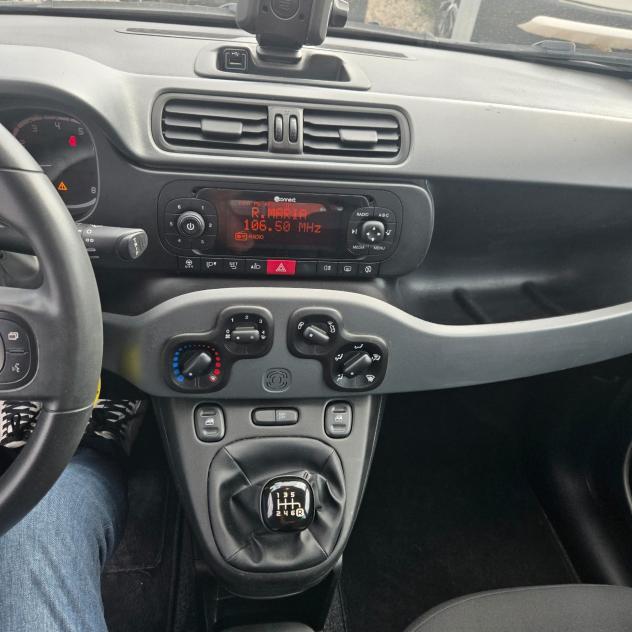 Fiat Panda 1.0 FireFly S&S Hybrid City Life - Foto 10