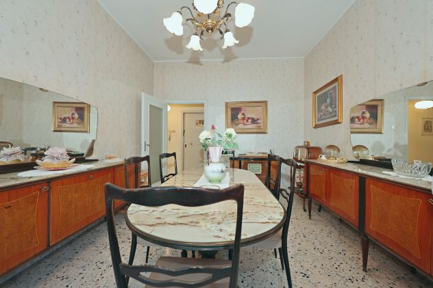 APPARTAMENTO CON POSTO AUTO - Foto 9