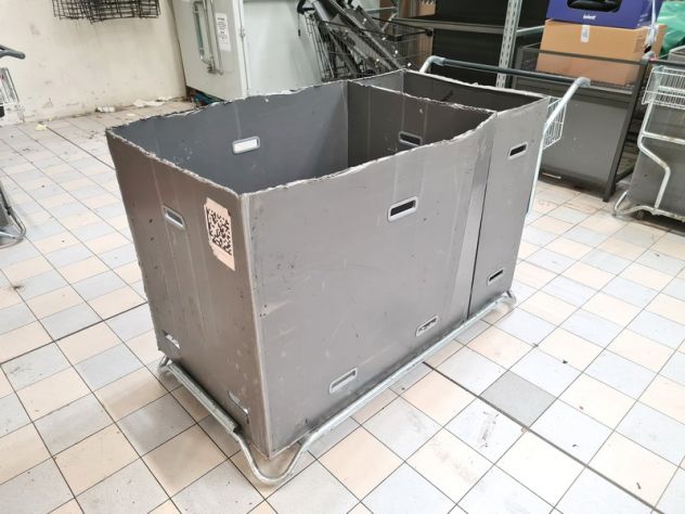 3 carrelli per rifornimento scaffali market usati