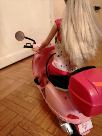 Vespa VENDUTA Barbie come Nuova - Foto 4