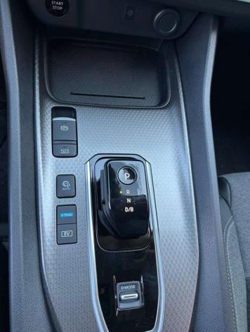 NISSAN Qashqai N-CONNECTA MHYB 140CV MT 2W - VR rif. 23841010 - Foto 9