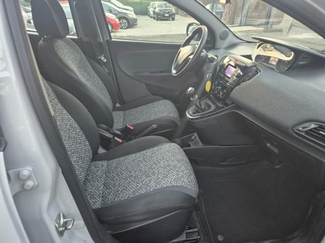 Lancia Ypsilon 1.2 69 CV 5 porte GPL Ecochic Monogram - Foto 7