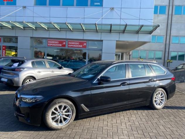 BMW 520 d 48V xDrive Touring Business rif. 23926906 - Foto 2