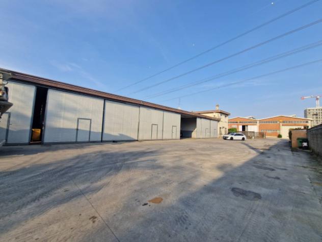 Immobile di 1100 m² con più di 5 locali in vendita a Settimo Milanese - Foto 2