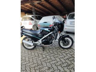 Kawasaki GPZ