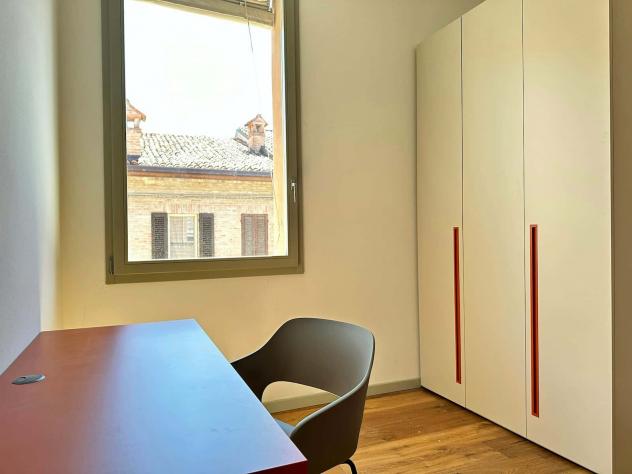 Room in Via Montebello, Ferrara for 110 m² with 7 bedrooms - Foto 2