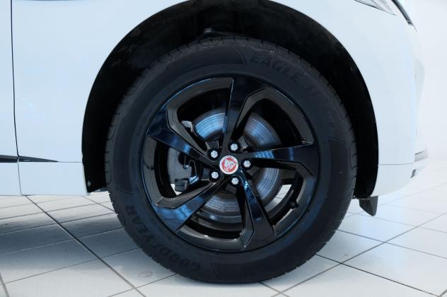 Jaguar F-Pace F-Pace 2.0d i4 mhev R-Dynamic S awd 204cv auto - Foto 9