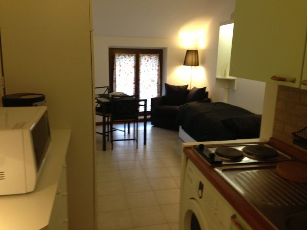 PRIVATO VENDE MONOLOCALE A URBINO CENTO STORICO - Foto 3