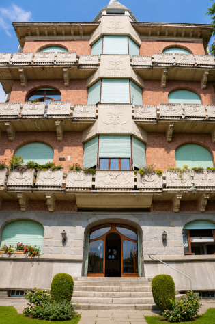 Appartamento Chieri in palazzo storico neoliberty