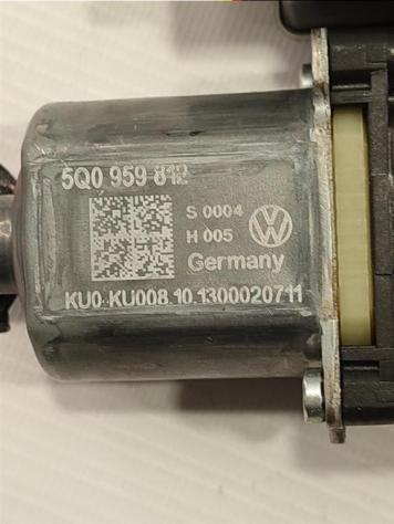 MOTORINO ALZAVETRO POSTERIORE DESTRA AUDI A3 Sportback (8V4) 5Q0959812 0130822694 (1216) - Foto 3