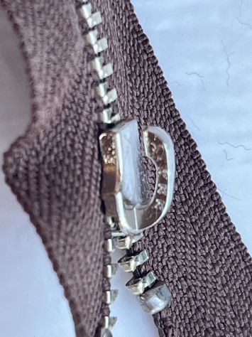 X77 Cerniere Lampo Zip YKK metallo senza tiretto cm 35 Marrone – Pz. 60 - Foto 3