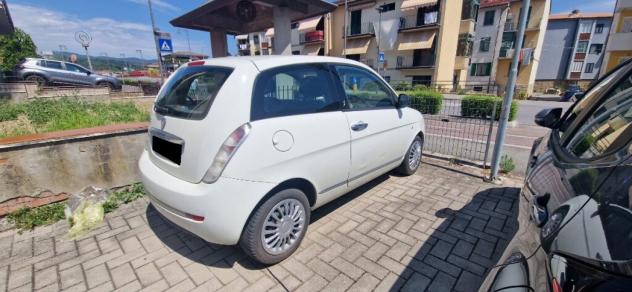 LANCIA LANCIA Ypsilon 2ª serie Ypsilon 1.3 MJT 75 CV Platinum - Foto 2