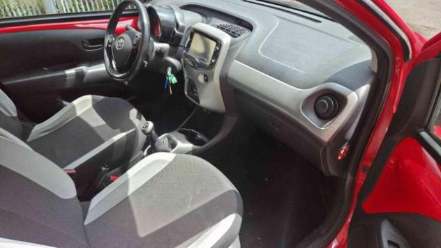 TOYOTA Aygo 1.0 VVT-i 69 CV 5 porte x-clusiv rif. 23708472 - Foto 9