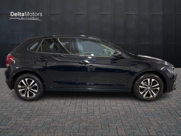 Volkswagen Polo VI 2017 5p 1.6 tdi Comfortline 95cv - Foto 5