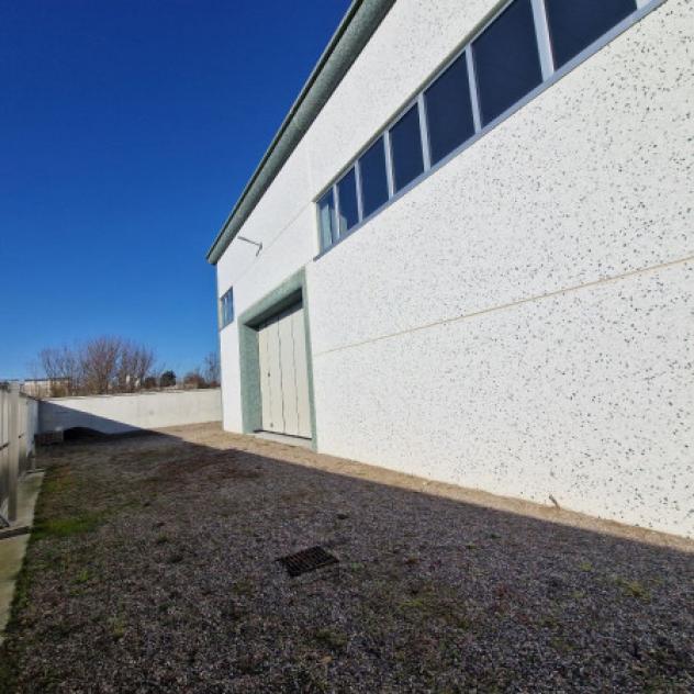Immobile di 1200 m² con 4 locali in affitto a Pogliano Milanese - Foto 5
