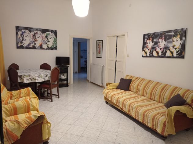 SINGOLA A STUDENTESSA (EXPO'/ACQUARIO) - Foto 2