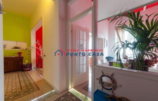 PORTO PESCHERECCIO – Appartamento arredato al 1°p. s/a – 100 mq ca. – Ampio 3 vani + acc. Splendida vista mare, ottimo contesto. Euro 700 CL C - Foto 8