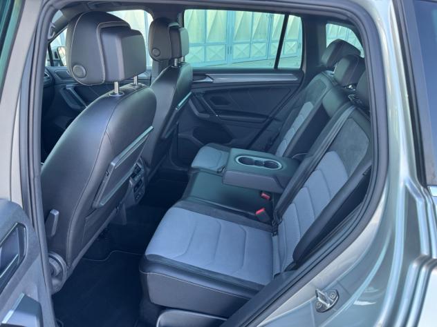 Volkswagen Tiguan 2.0 TDI SCR DSG Executive R-Line BMT - Foto 10