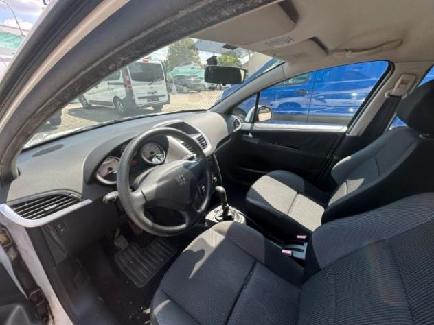 PEUGEOT 207 1.4 8V 75CV 5p. X Line rif. 22602151 - Foto 9