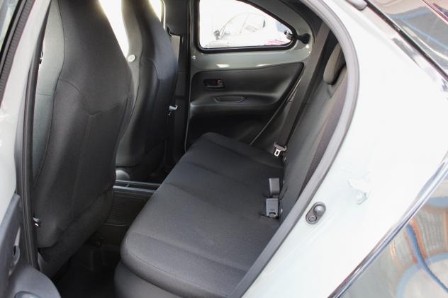 Toyota Aygo X 1.5 Hybrid 115 CV 5 porte Icon-KM0 - Foto 10