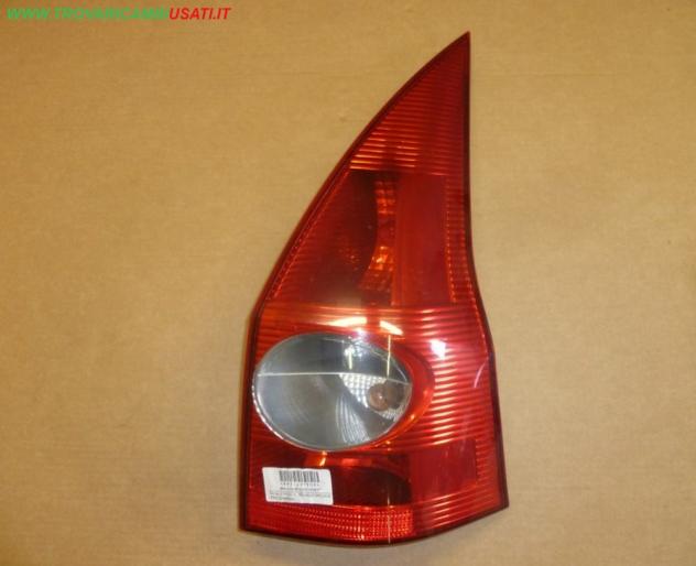FANALE POST.D. RENAULT MEGANE (K84) Grandtour  Parti elettriche  Fanaleria  Fanali  Fanale post. sx. RENAULT - MEGANE Grandtour - 01-10-2003 - 01-01-2