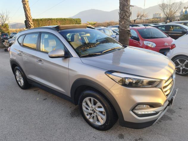 HYUNDAI TUCSON 1.6CRDI 116CV XTECH TETTO APRIBILE - Foto 7
