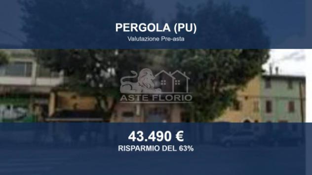 Immobile in asta di 193 m² in vendita a Pergola