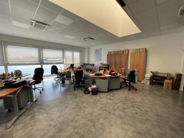 UFFICIO IN AFFITTO POSIZIONE DI FORTE PASSAGGIO - Foto 14