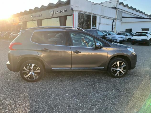 Peugeot 2008 BlueHDi 120 S&S Féline - Foto 6