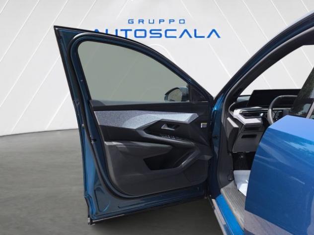 PEUGEOT 3008 Hybrid 145cv e-DCS6 Allure #PanoramicPack rif. 23902112 - Foto 8