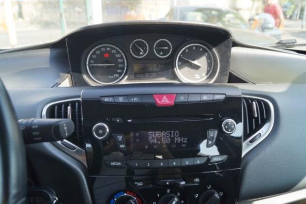 LANCIA Ypsilon 1.2 69 CV 5 porte Silver rif. 24002507 - Foto 10