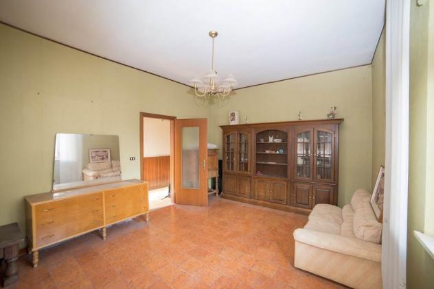 Vendita Casa singola da 238 mq in Via XXV Aprile con giardino - Foto 3