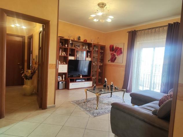 VENDESI APPARTAMENTO ZONA LINERI