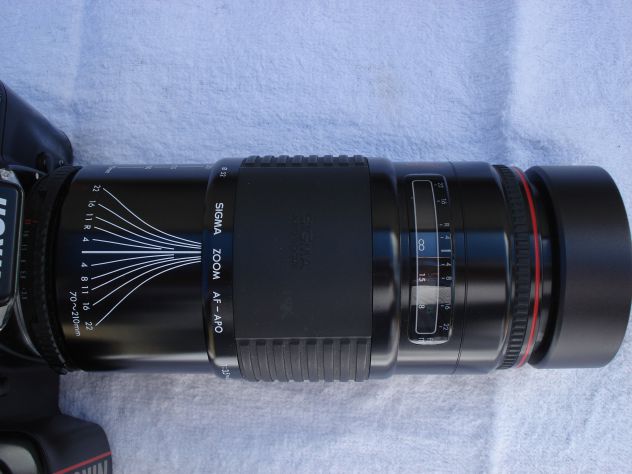 VENDO ZOOM SIGMA 70 - 210 NUOVO TENUTO BENISSIMO - Foto 3