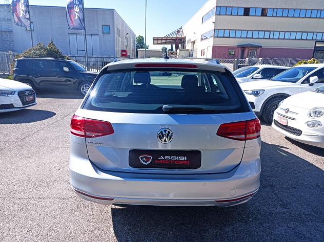 Volkswagen Passat 2.0 TDI SCR DSG Executive BMT - Foto 6