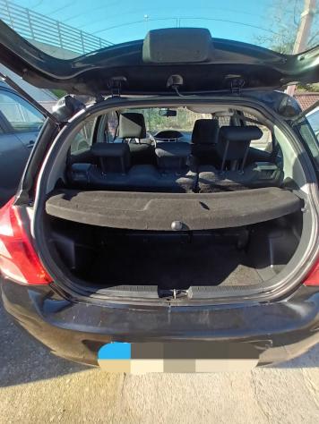 Toyota Yaris 1.4 D-4D DPF 5 porte M-MT Sol - Foto 9