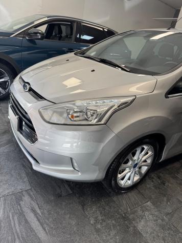 Ford B-Max 1.5 TDCi 75 CV Titanium - Foto 6