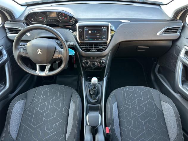 Peugeot 2008 1.5 BlueHDI 100cv Active 2018 - Foto 6